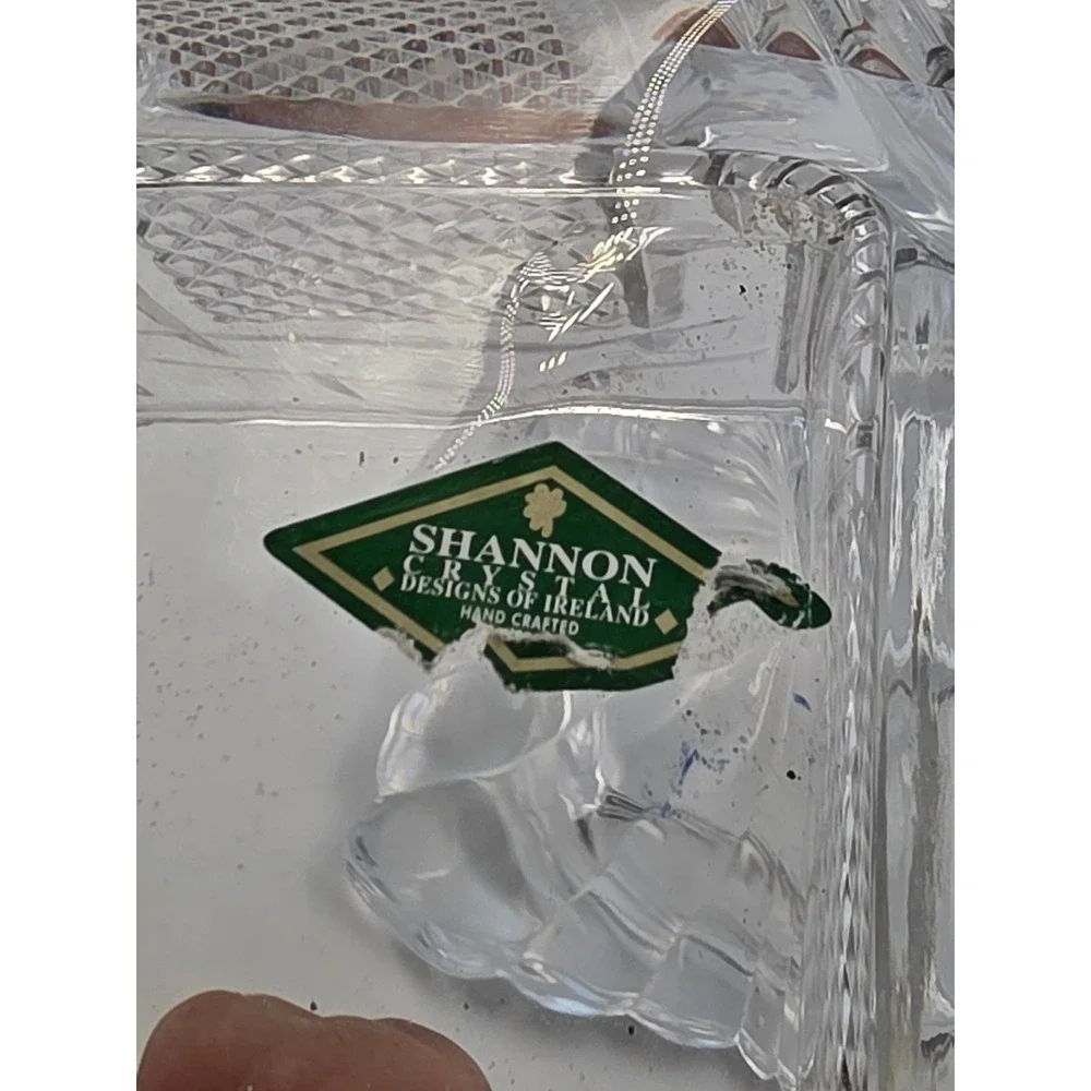 Shannon Crystal Designs of Ireland Pagoda Trinket Box Candy Dish Clear Glass Lid